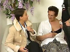 Mature european babe gets licked