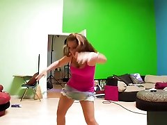 Sexy Natasha plays and masturbates on set