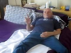 Kissin&039; And Comin&039; Plus Cummy Kisses.