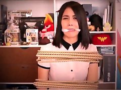 youtuber atada y amordazada-sometida por intruso mr x