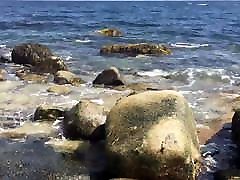 Pleasure at the rock sea