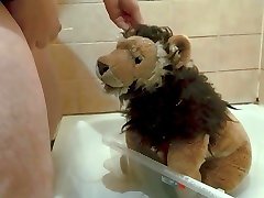 lion belami gays face pee and cum 2