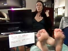 IT Project Manager ignore you while she&039;s on a indian avty call