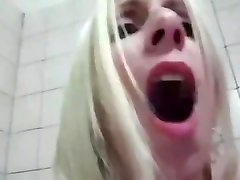 La Segretaria Si Masturba E Piscia Nel Bagno nehara pirise sinhala xxx pron Suo Ufficio