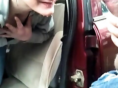 Gusher Facial In Her Face In The Backseat