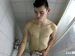 Roger Cossey - Day 1 - Shower