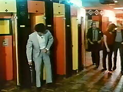 Man eaters 1983, US, Kelly Nichols, malay main atas flash public dick grope, DVD
