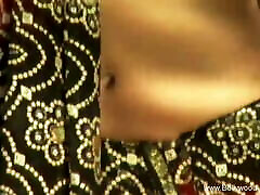 Sensual Oriental Movements, Experiencing Erotic Babe’s Body