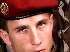JNRC.fr - A young heterosexual soldier