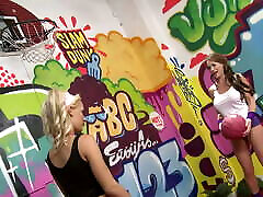 Sporty Blonde And A Lesbian Brunette Babe Dildo Plug Each Other’s Pussies