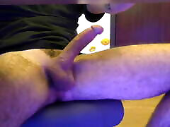 Crazy night selfsuck for 3 hours while my family is next door. i m afraid of getting caught selfsucking