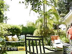 Coco Lovelock & Macy Meadows Try To Piss Off Van But His Dick Is The One Who Gets Pissed - Brazzers