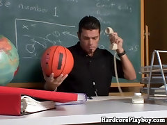 Amateur teen cheerleader fucked by coach