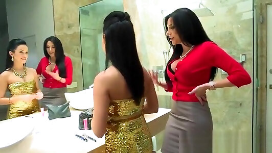 Jaclyn Taylor - My Moms Hot Friend
