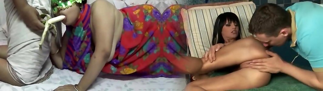 Černá chovná zasraná interracial manželka Shushmita skutečný fuking sex