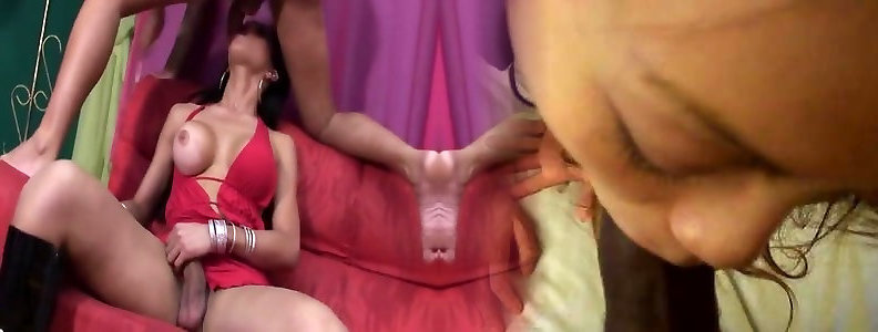 Shemales Gagging